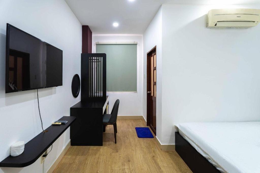 Tuan Viet Hotel Dinh Tien Hoang Хошимин Экстерьер фото