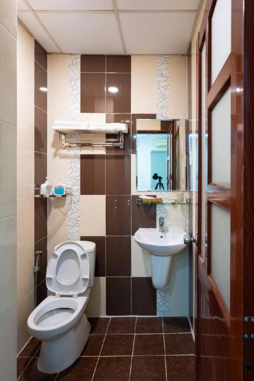 Tuan Viet Hotel Dinh Tien Hoang Хошимин Экстерьер фото
