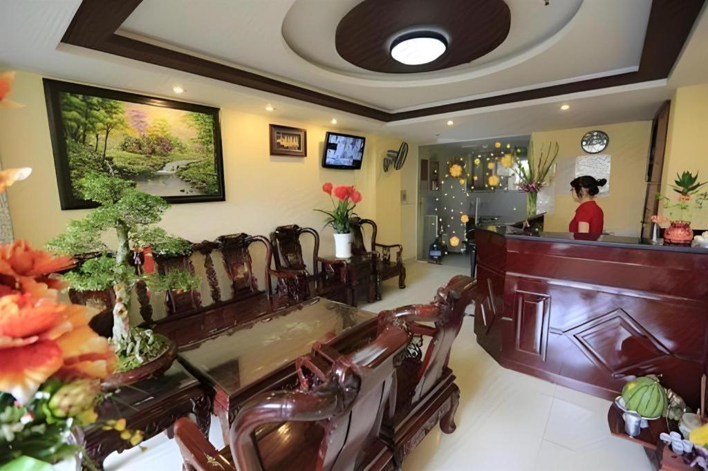 Tuan Viet Hotel Dinh Tien Hoang Хошимин Экстерьер фото